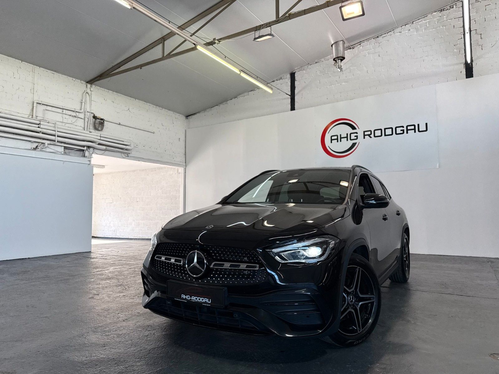Mercedes-Benz GLA 200 d/LED/NIGHT/AMG-Line/TOD/PARK foto 6