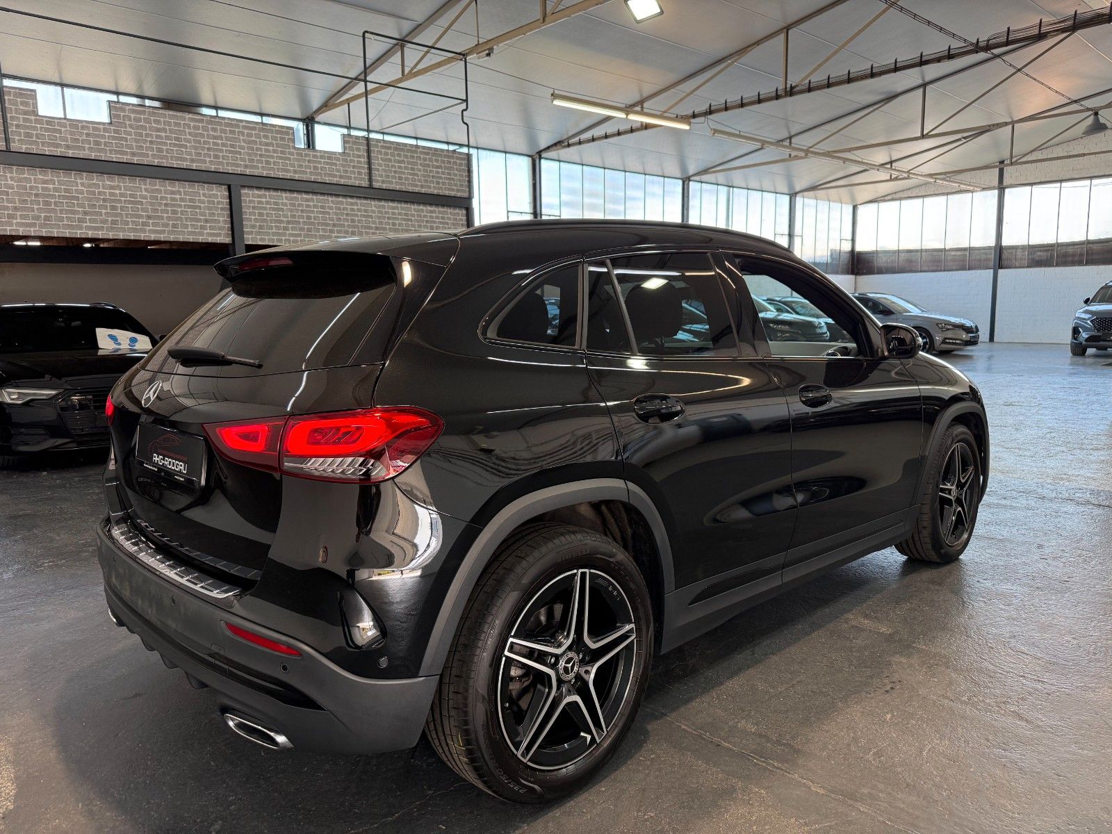 Mercedes-Benz GLA 200 d/LED/NIGHT/AMG-Line/TOD/PARK foto 8
