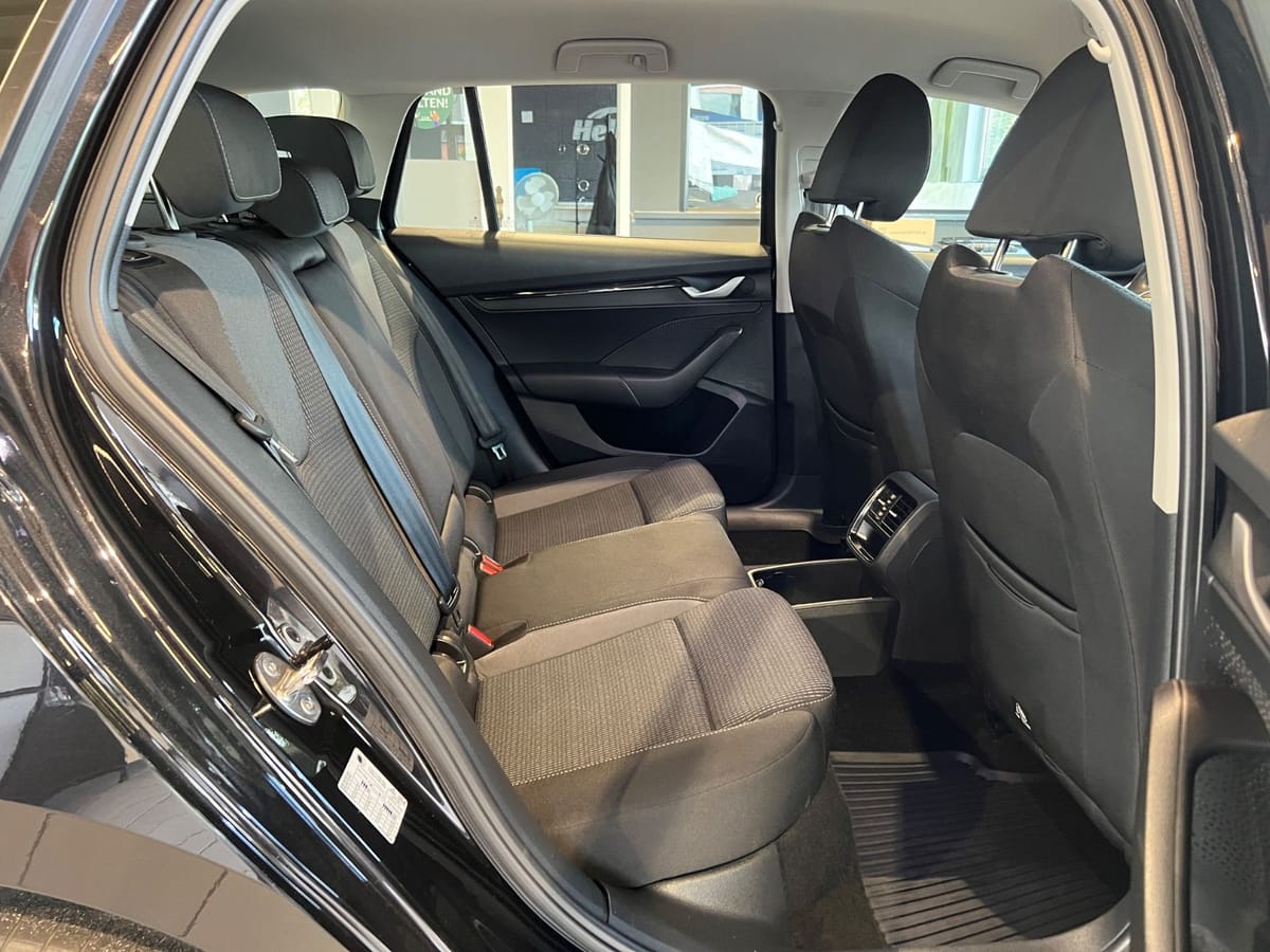 Skoda Octavia Combi 2.0 TDI foto 17