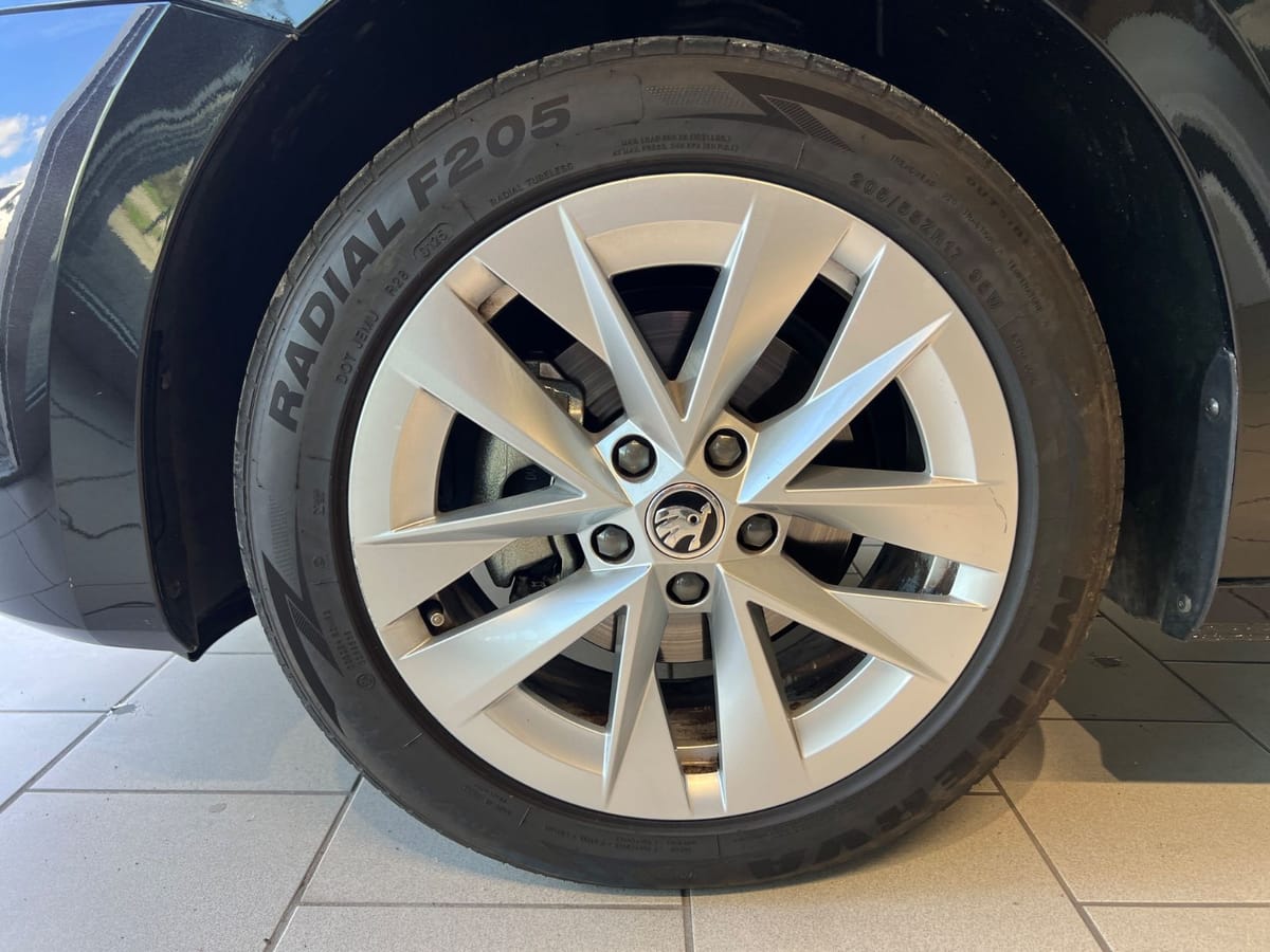 Skoda Octavia Combi 2.0 TDI foto 24