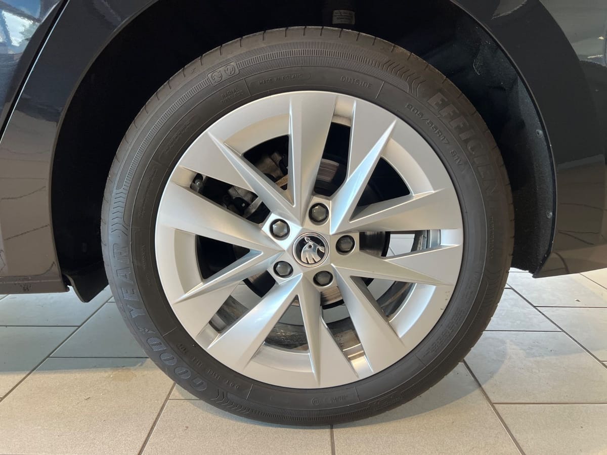 Skoda Octavia Combi 2.0 TDI foto 25