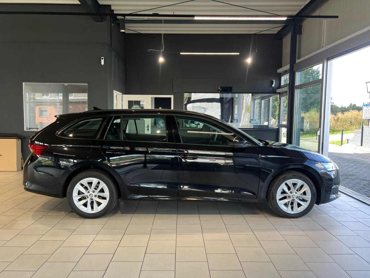 Skoda Octavia Combi 2.0 TDI foto 8