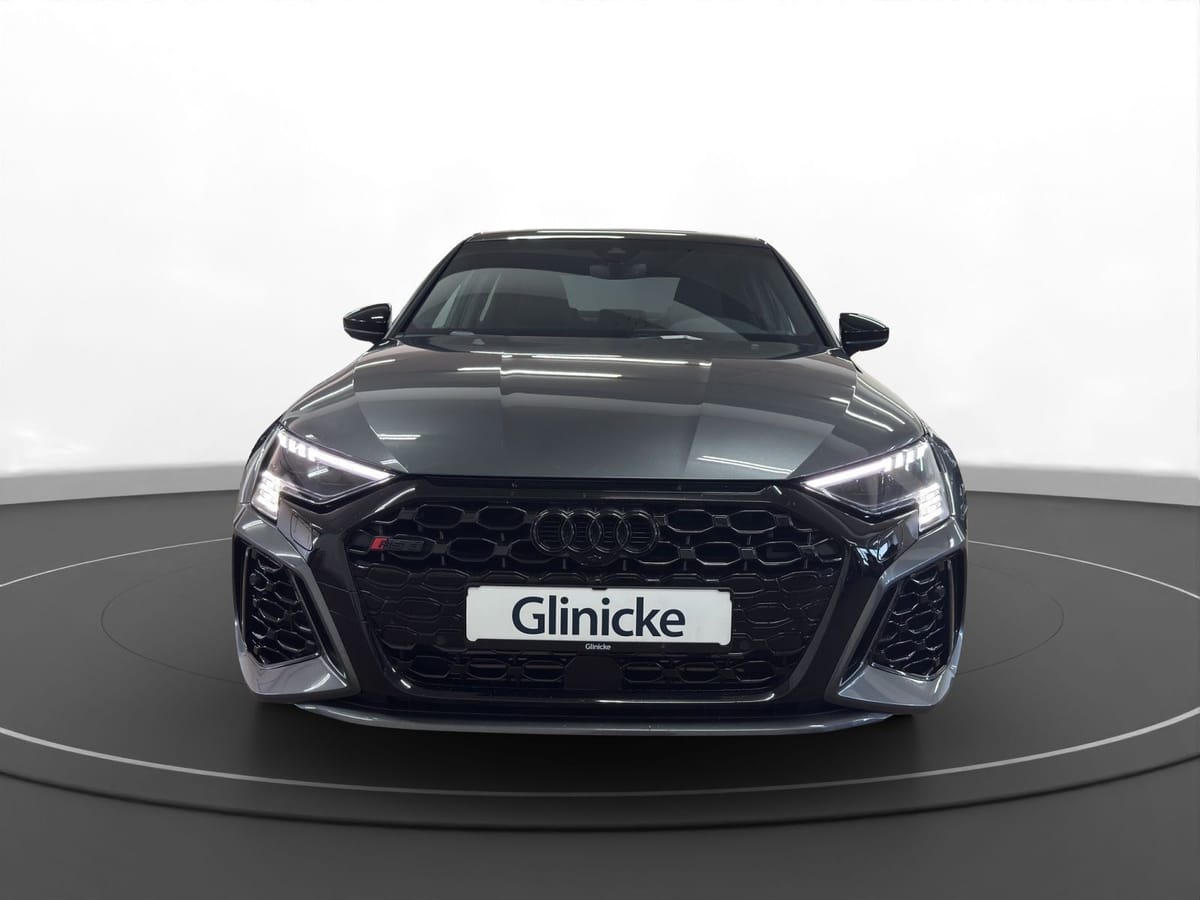 Audi RS3 Limousine RS-Abgas Pano Matrix LM 19 B&O RF foto 2