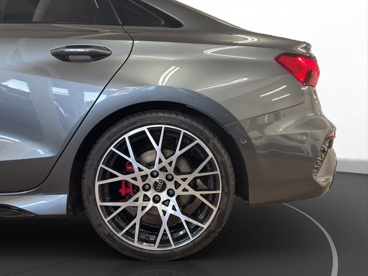 Audi RS3 Limousine RS-Abgas Pano Matrix LM 19 B&O RF foto 11