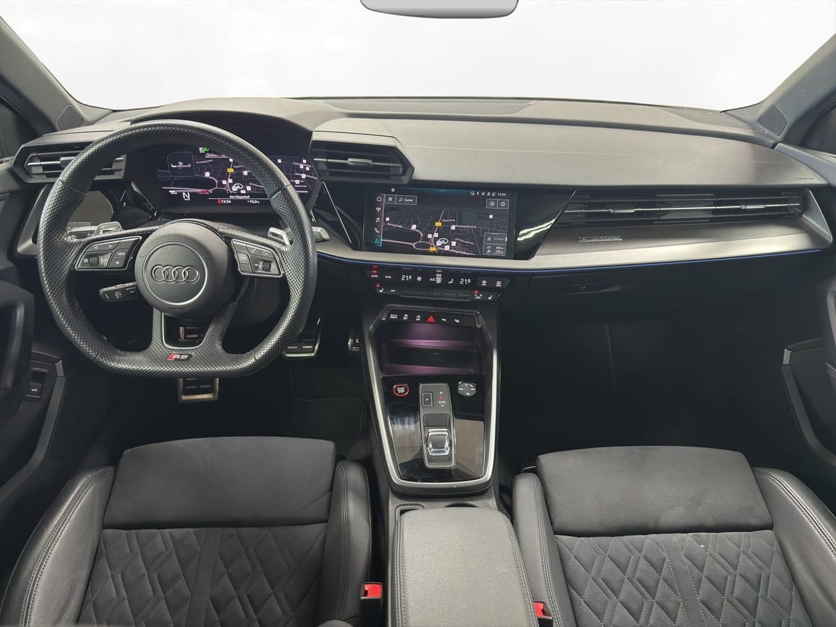 Audi RS3 Limousine RS-Abgas Pano Matrix LM 19 B&O RF foto 19