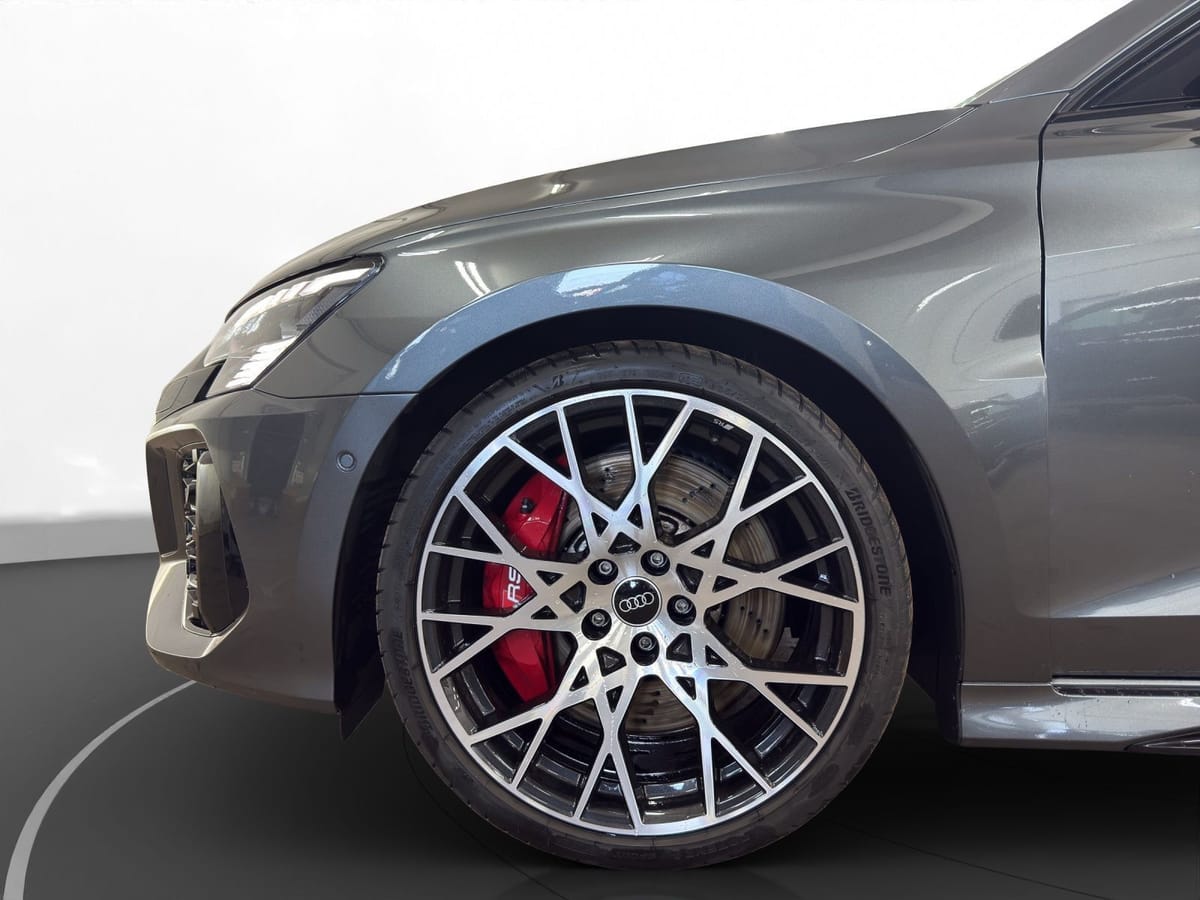 Audi RS3 Limousine RS-Abgas Pano Matrix LM 19 B&O RF foto 10