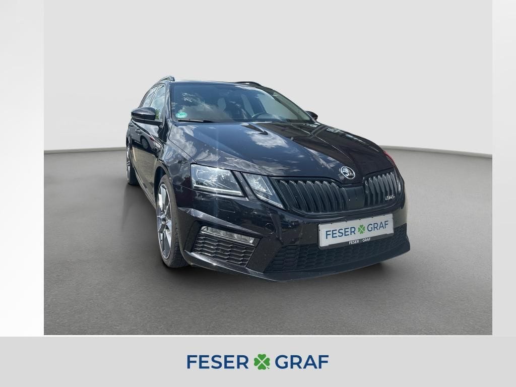 Skoda Octavia RS 2,0l TDI DSG NAVI SHZ AHK PANO