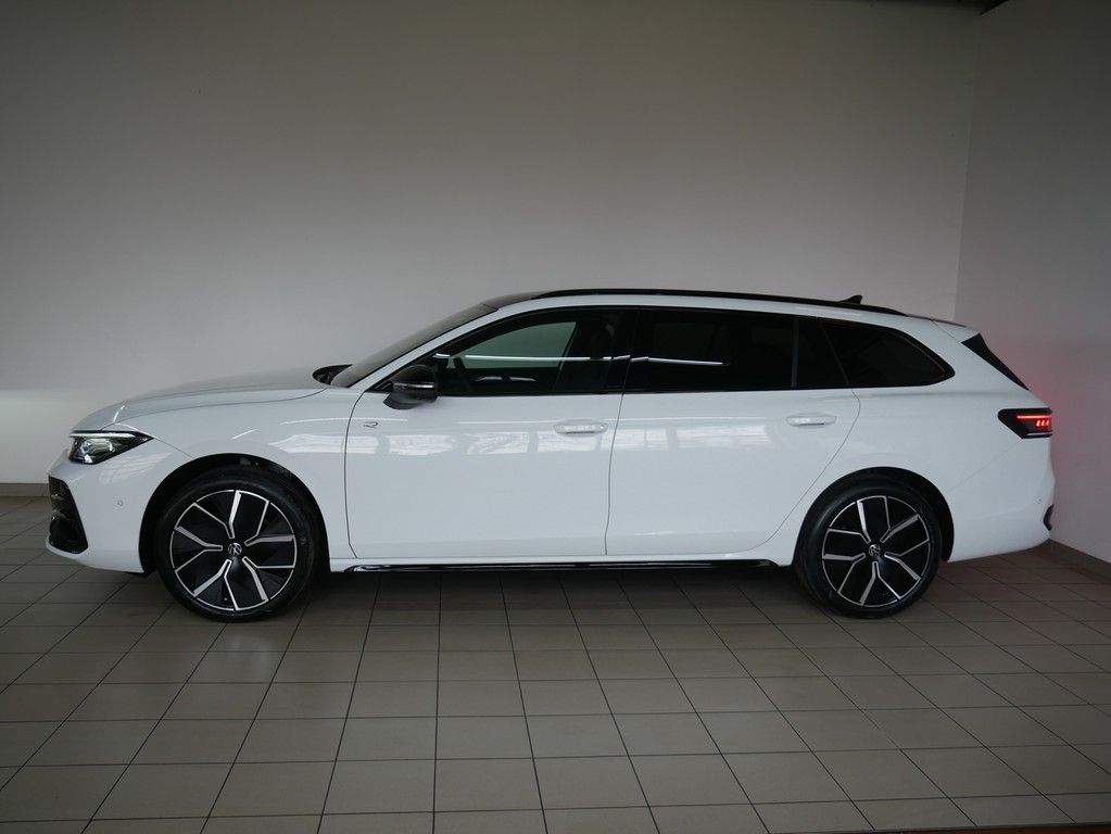 Volkswagen Passat Variant R-Line 2.0 TDI DSG AHK+Standheizu foto 2