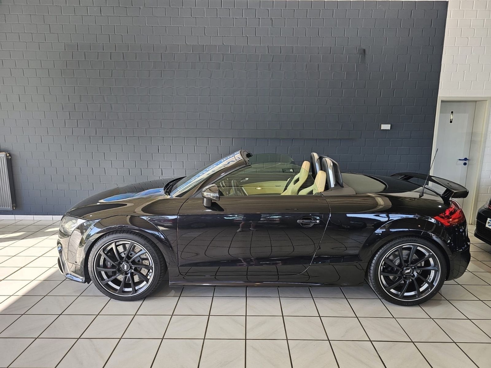 Audi TT RS Roadster 2.5TFSI quattro SCHALE ABT CARBON foto 3