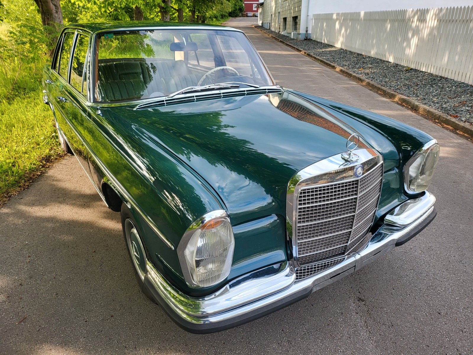 Mercedes-Benz 250 S
