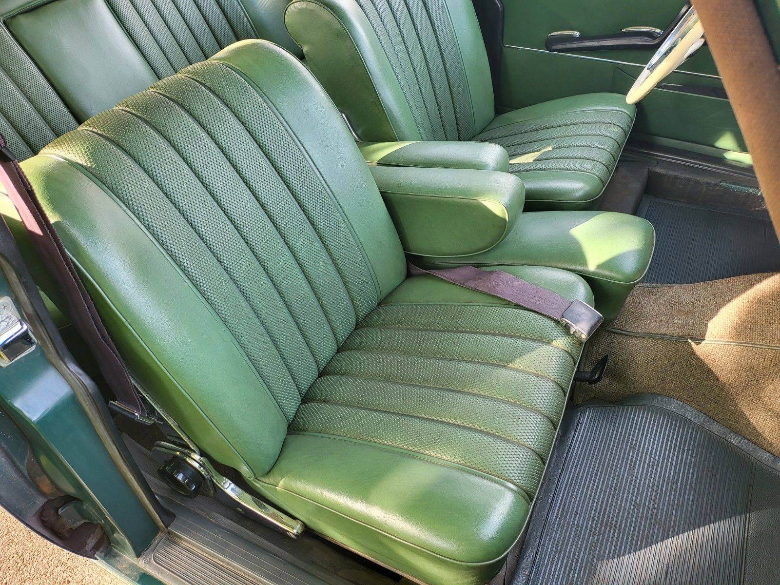 Mercedes-Benz 250 S foto 13