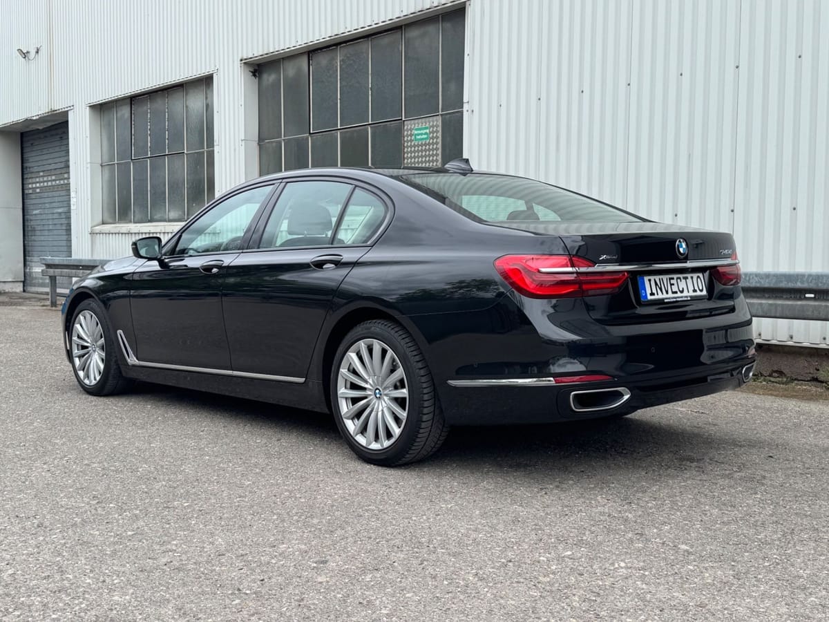 BMW 740 d xDrive HUD Soft Close Massage 360 Kamera foto 4