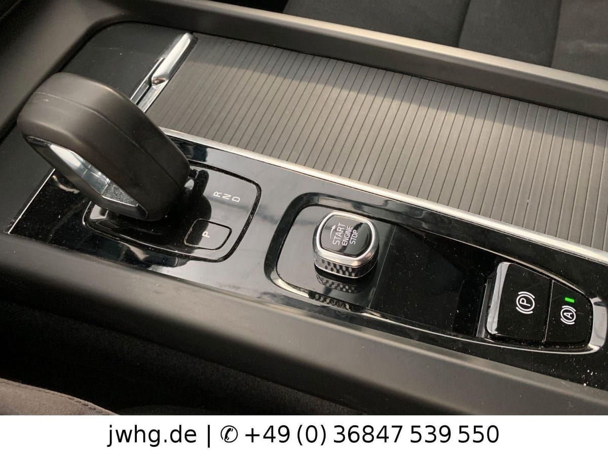 Volvo XC60 Momentum Pro Mopf HeadUp 360° Google 19 foto 14