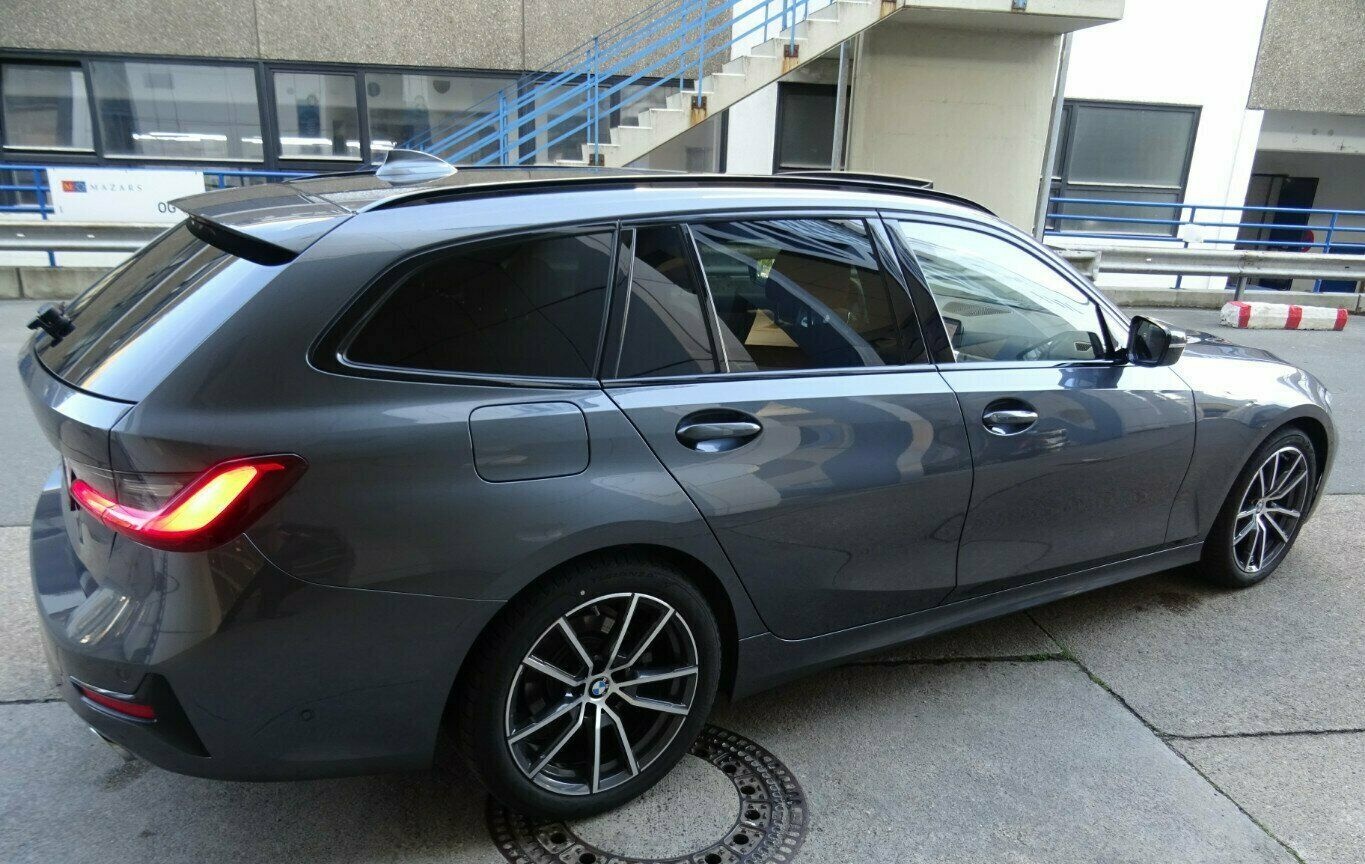 BMW 320D Sportline Tour,xDrive SAG,AHK,Panorama,ACC foto 13