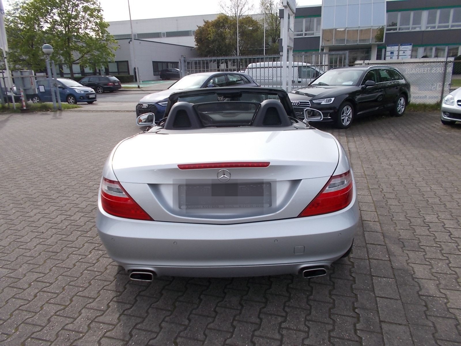Mercedes-Benz SLK 250 BE  Navi Leder Sportsitze Parksensoren foto 6