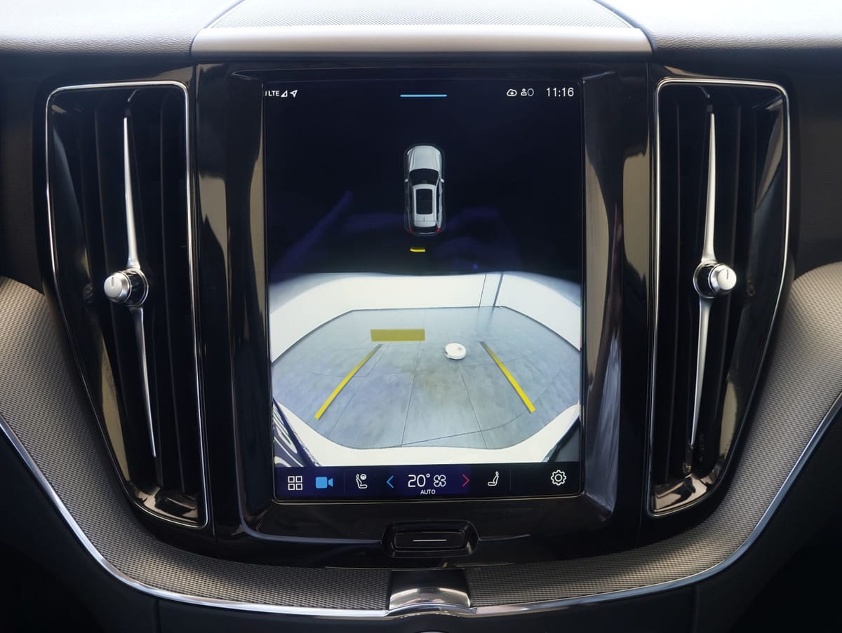 Volvo XC60 B4 B Plus Dark LED NAVI PILOT ACC KAMERA foto 15