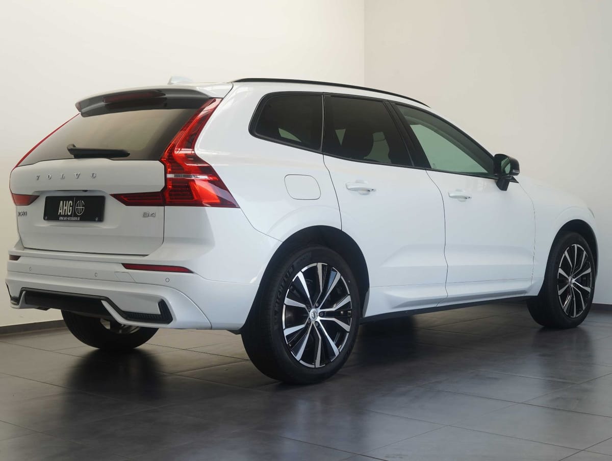 Volvo XC60 B4 B Plus Dark LED NAVI PILOT ACC KAMERA foto 4