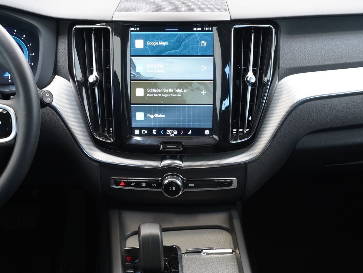 Volvo XC60 B4 B Plus Dark LED NAVI PILOT ACC KAMERA foto 8