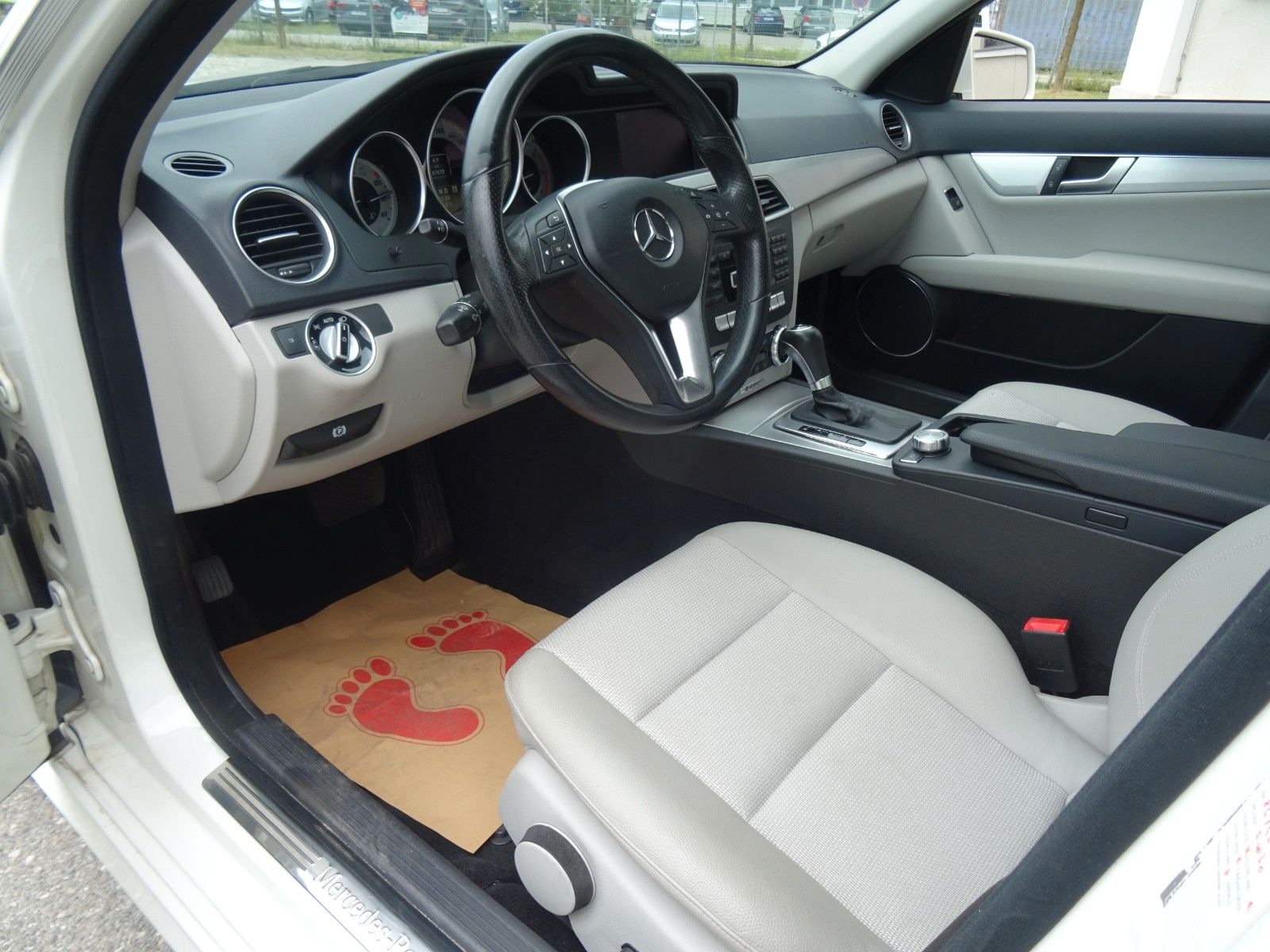 Mercedes-Benz C 300  Lim. C 300 CDI BlueEfficiency 4Matic foto 11
