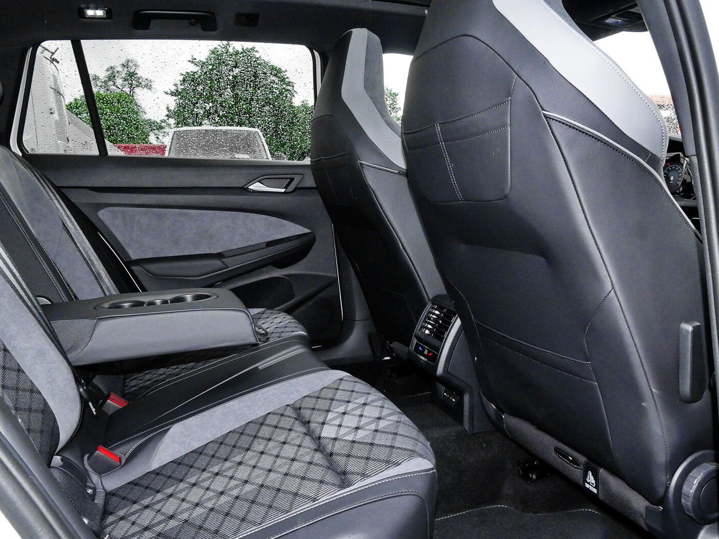 Volkswagen Golf Variant R-Line TDI 150 PS | Pano | Navi uvm foto 9