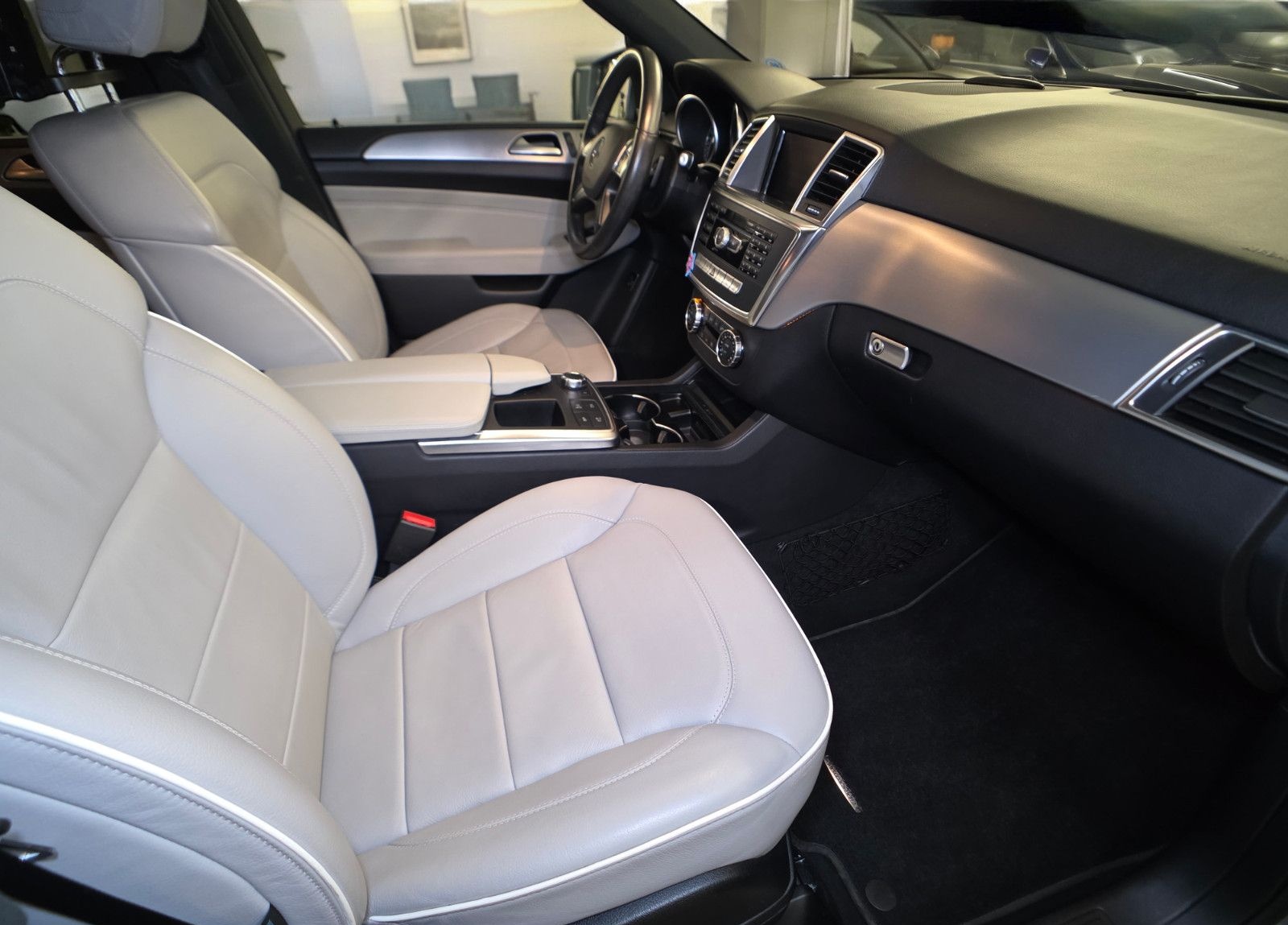 Mercedes-Benz ML 500 4-Mat. AMG Xenon 21" AHK ACC H&K SOFT-Cl. foto 19