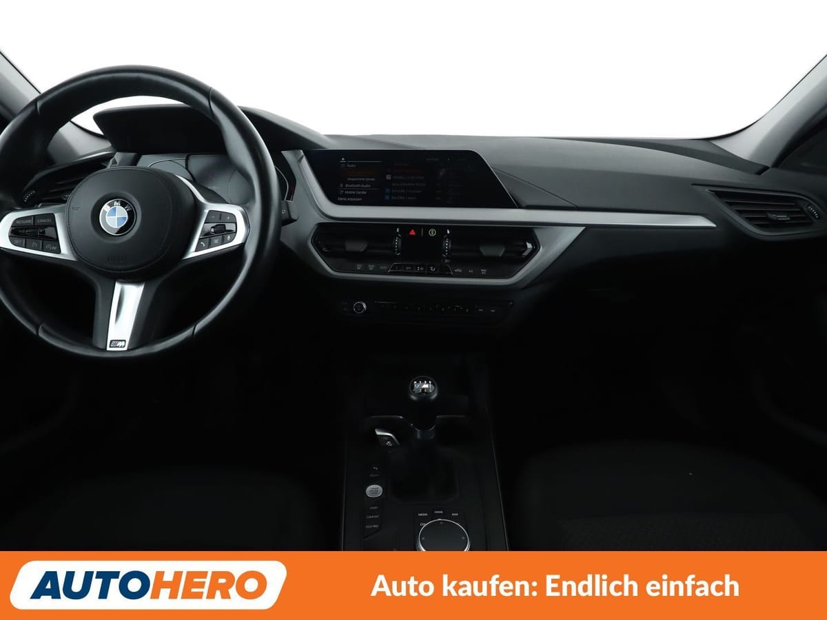 BMW 1er 118i Advantage*NAVI*TEMPOMAT*PDC*BLUETOOTH* foto 12