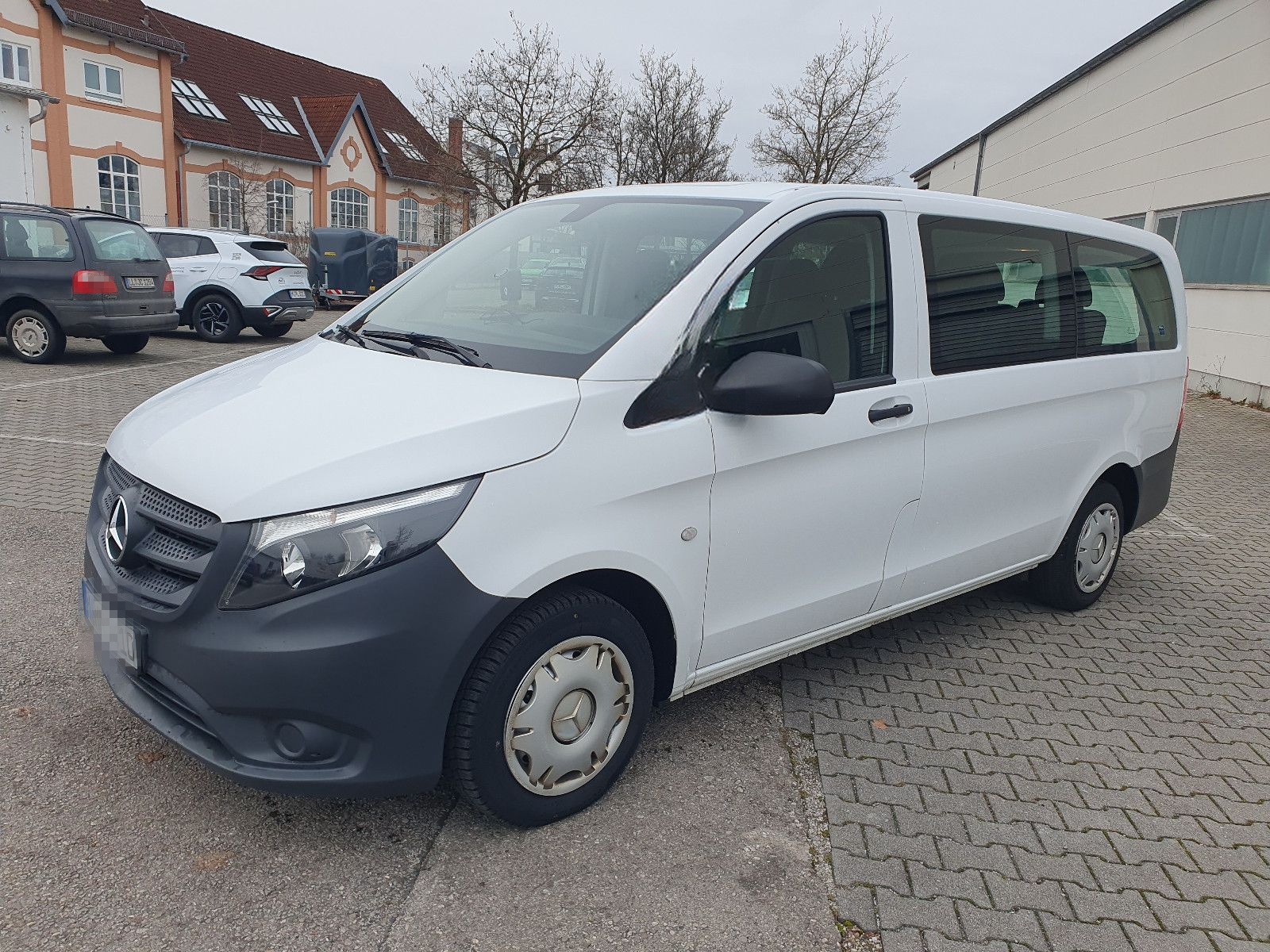 Mercedes-Benz Vito 110 Tourer Lang * 9Sitzer/2xKlima *