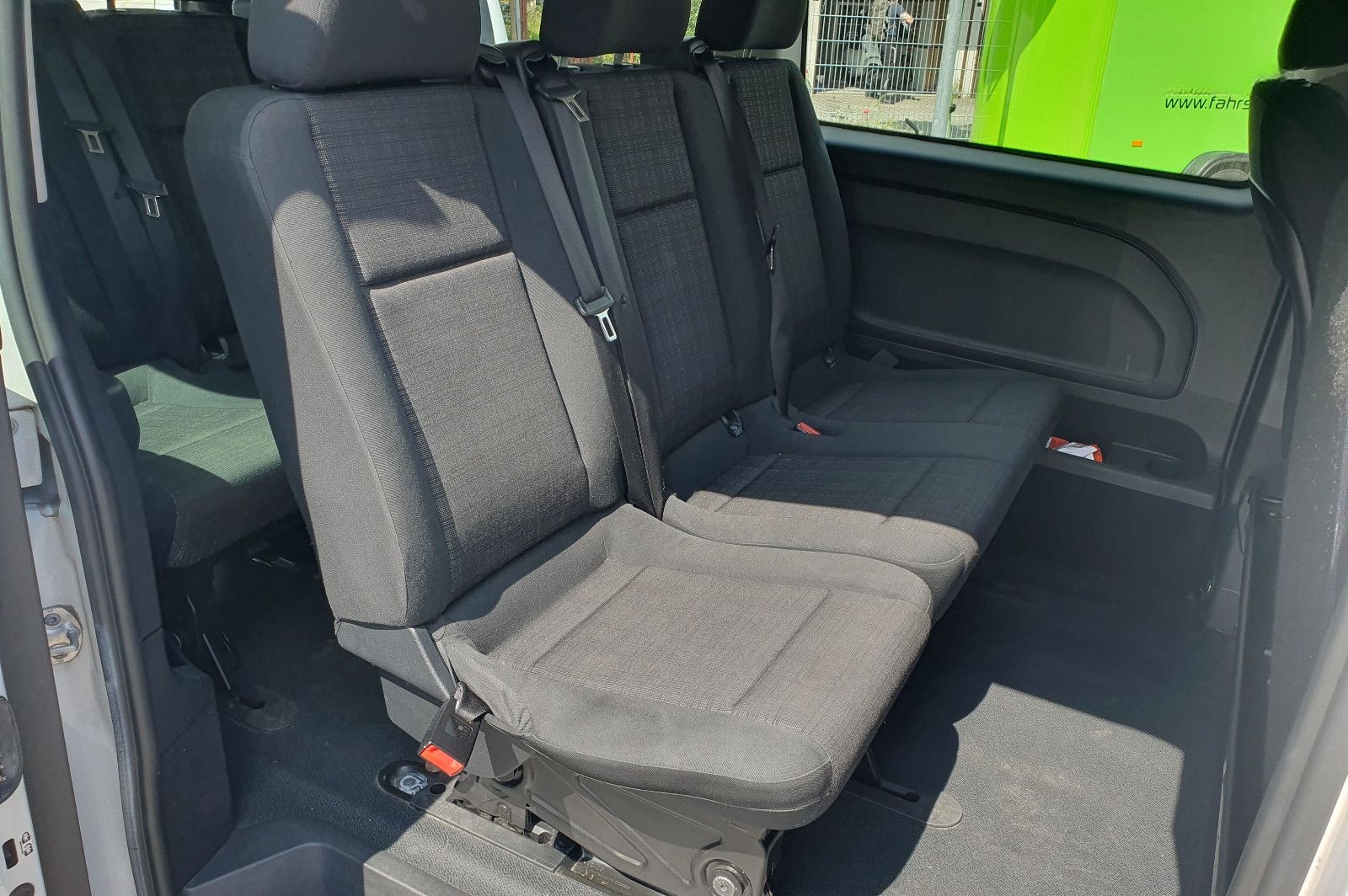 Mercedes-Benz Vito 110 Tourer Lang * 9Sitzer/2xKlima * foto 8