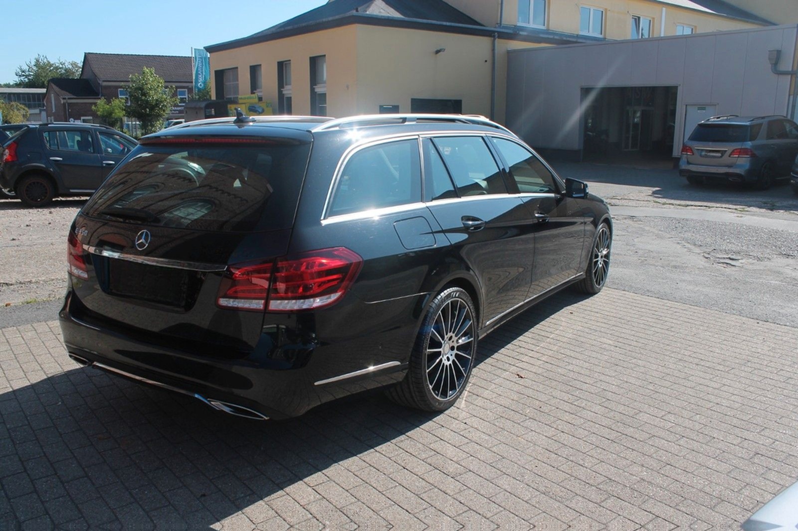 Mercedes-Benz E 350 T BlueTec Avantg.*Aut.*LED*Comand*AHK*19" foto 18