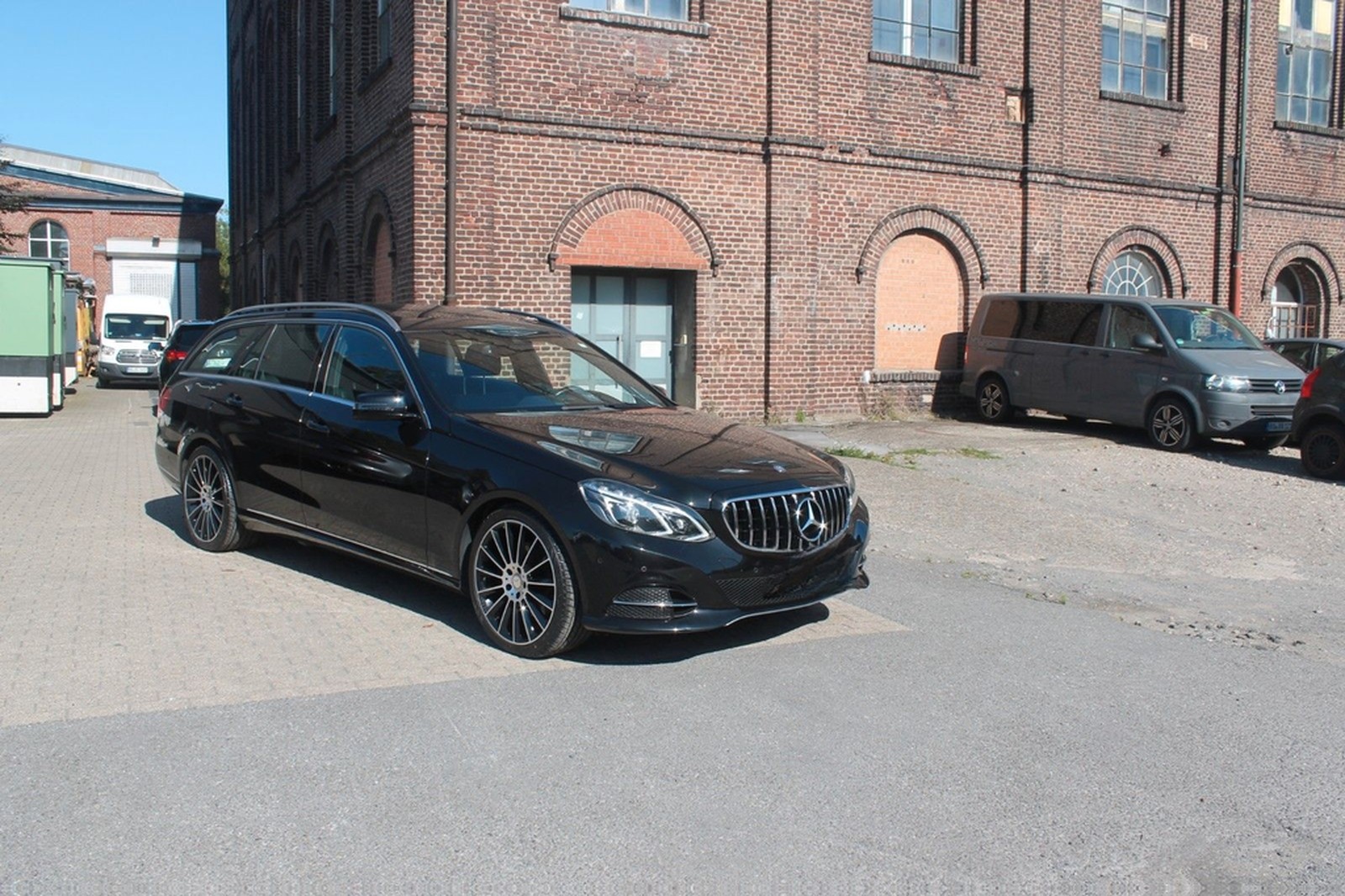 Mercedes-Benz E 350 T BlueTec Avantg.*Aut.*LED*Comand*AHK*19" foto 6