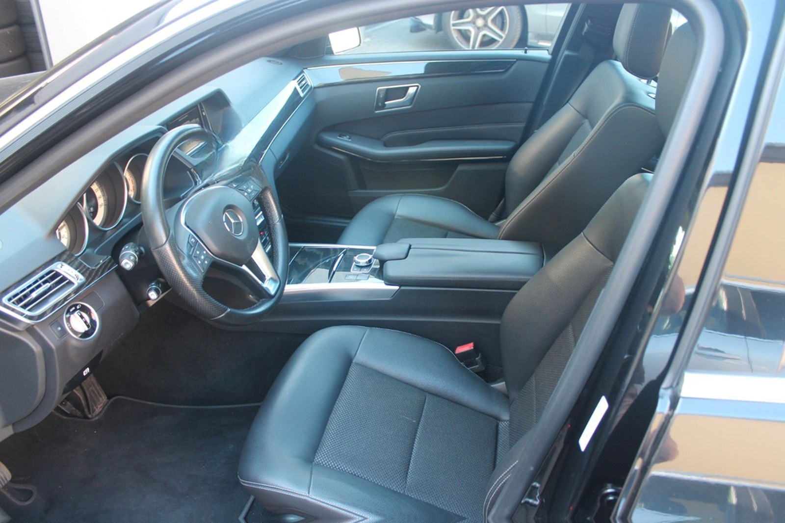Mercedes-Benz E 350 T BlueTec Avantg.*Aut.*LED*Comand*AHK*19" foto 7