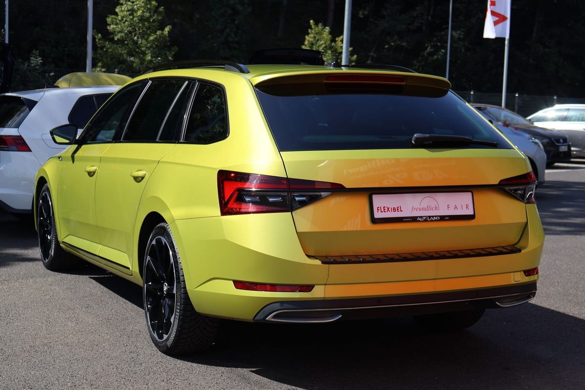 Skoda Superb Combi Sportline iV Navi Tempomat Keyless foto 4