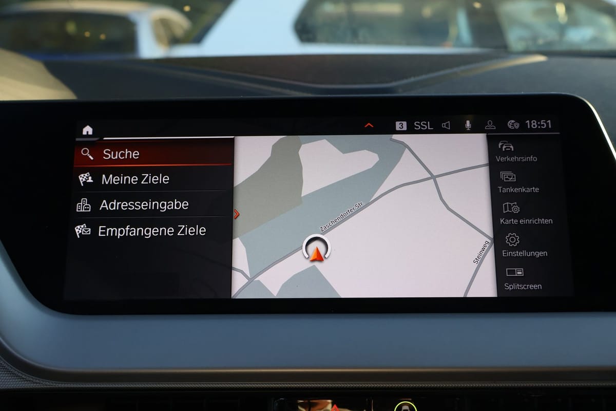 BMW 118i Advantage LED Navi Sitzheizung Tempomat DAB foto 14