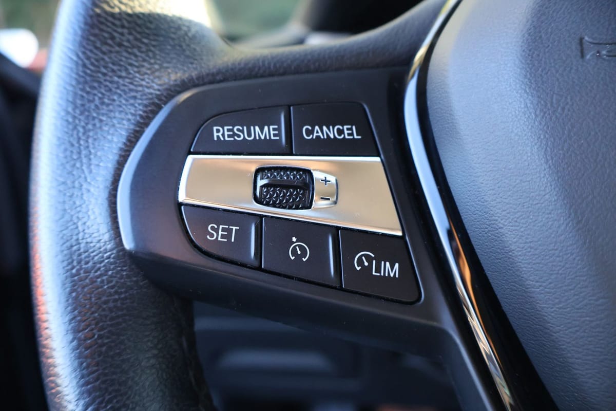 BMW 118i Advantage LED Navi Sitzheizung Tempomat DAB foto 20