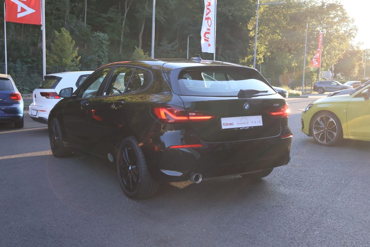 BMW 118i Advantage LED Navi Sitzheizung Tempomat DAB foto 3