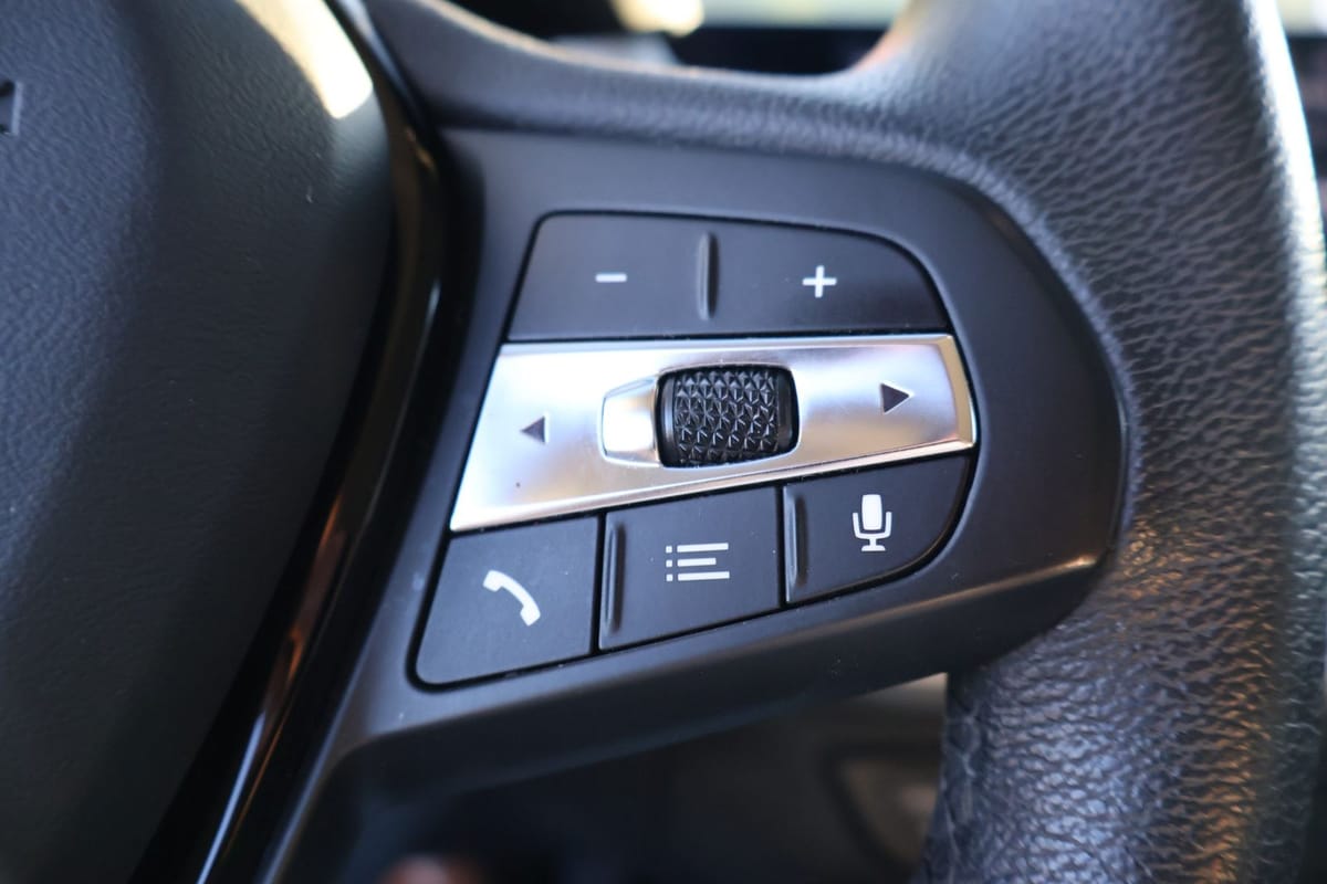 BMW 118i Advantage LED Navi Sitzheizung Tempomat DAB foto 21