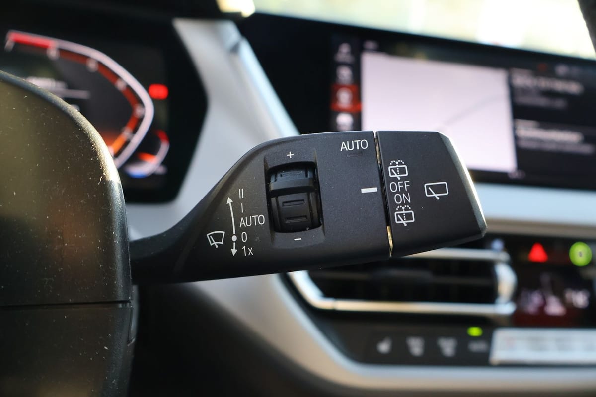 BMW 118i Advantage LED Navi Sitzheizung Tempomat DAB foto 23