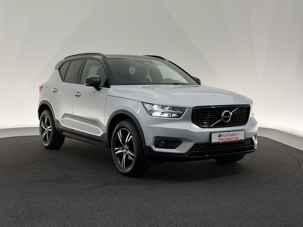 Volvo XC40 T3 R DESIGN LED-R.KAM-APP-SHZ-LHZ-ACC-WLAN