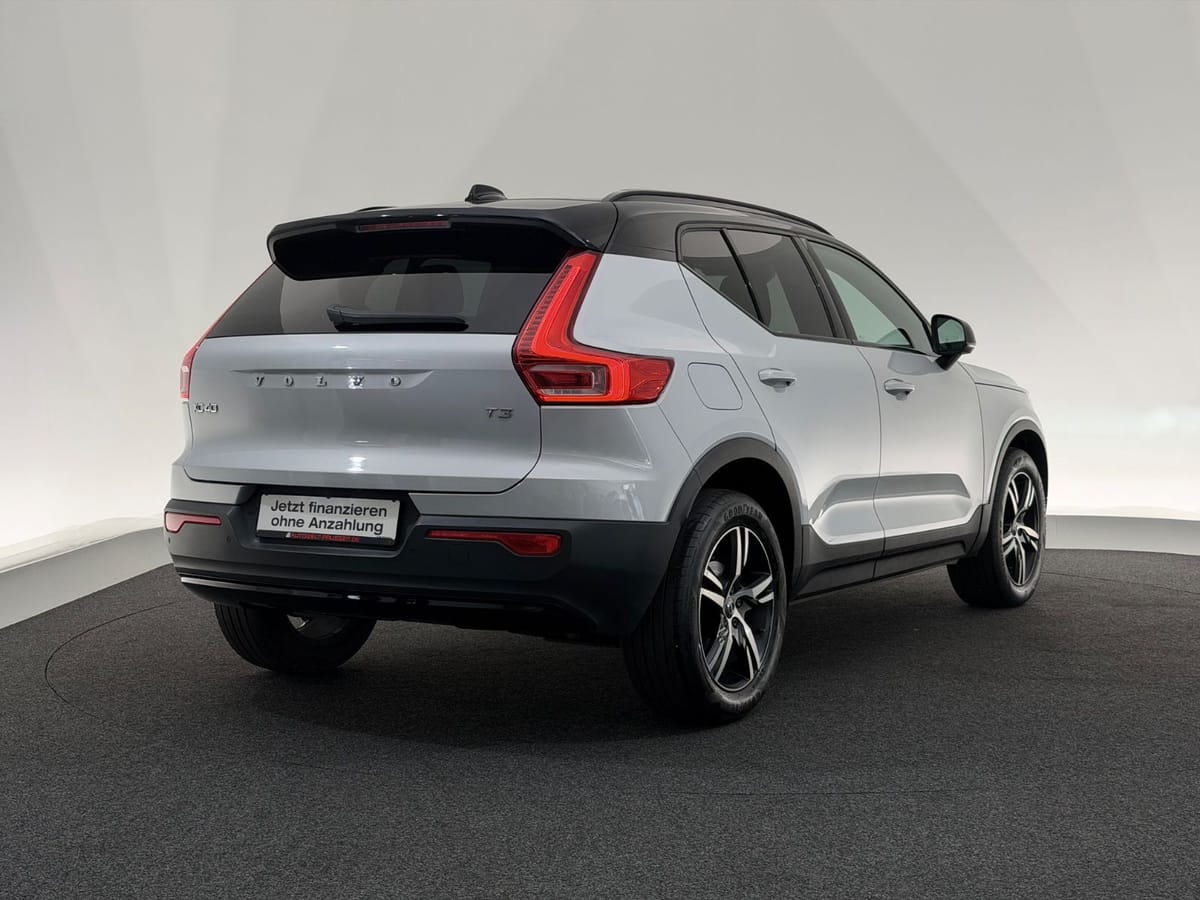 Volvo XC40 T3 R DESIGN LED-R.KAM-APP-SHZ-LHZ-ACC-WLAN foto 7