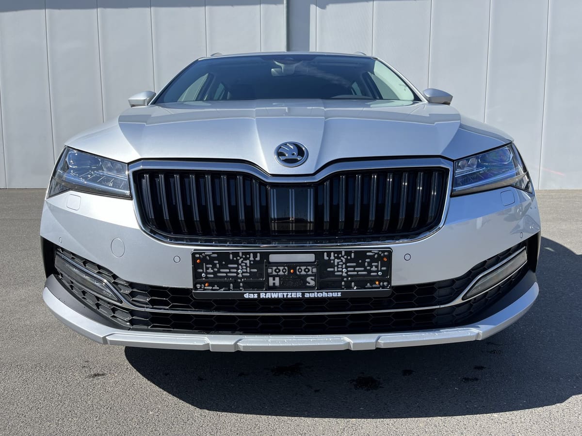 Skoda Superb SCOUT 2.0 TDI DSG m.20% 18 Nav foto 3