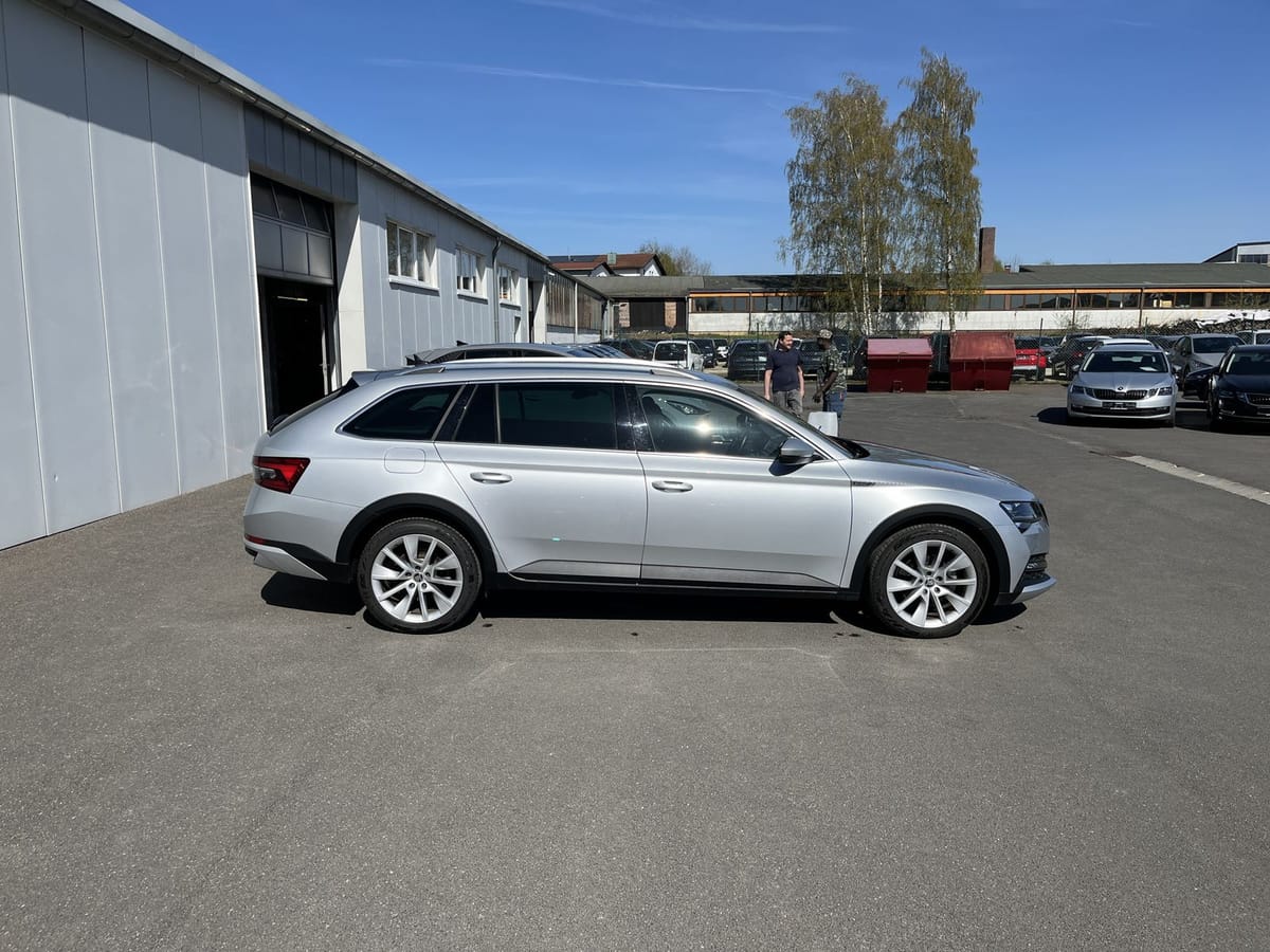 Skoda Superb SCOUT 2.0 TDI DSG m.20% 18 Nav foto 5