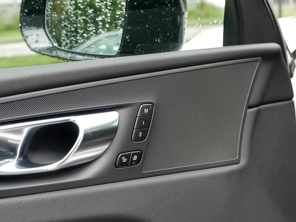 Volvo XC60 B4 R-Design PANORAMADACH LED ACC KAMERA foto 14