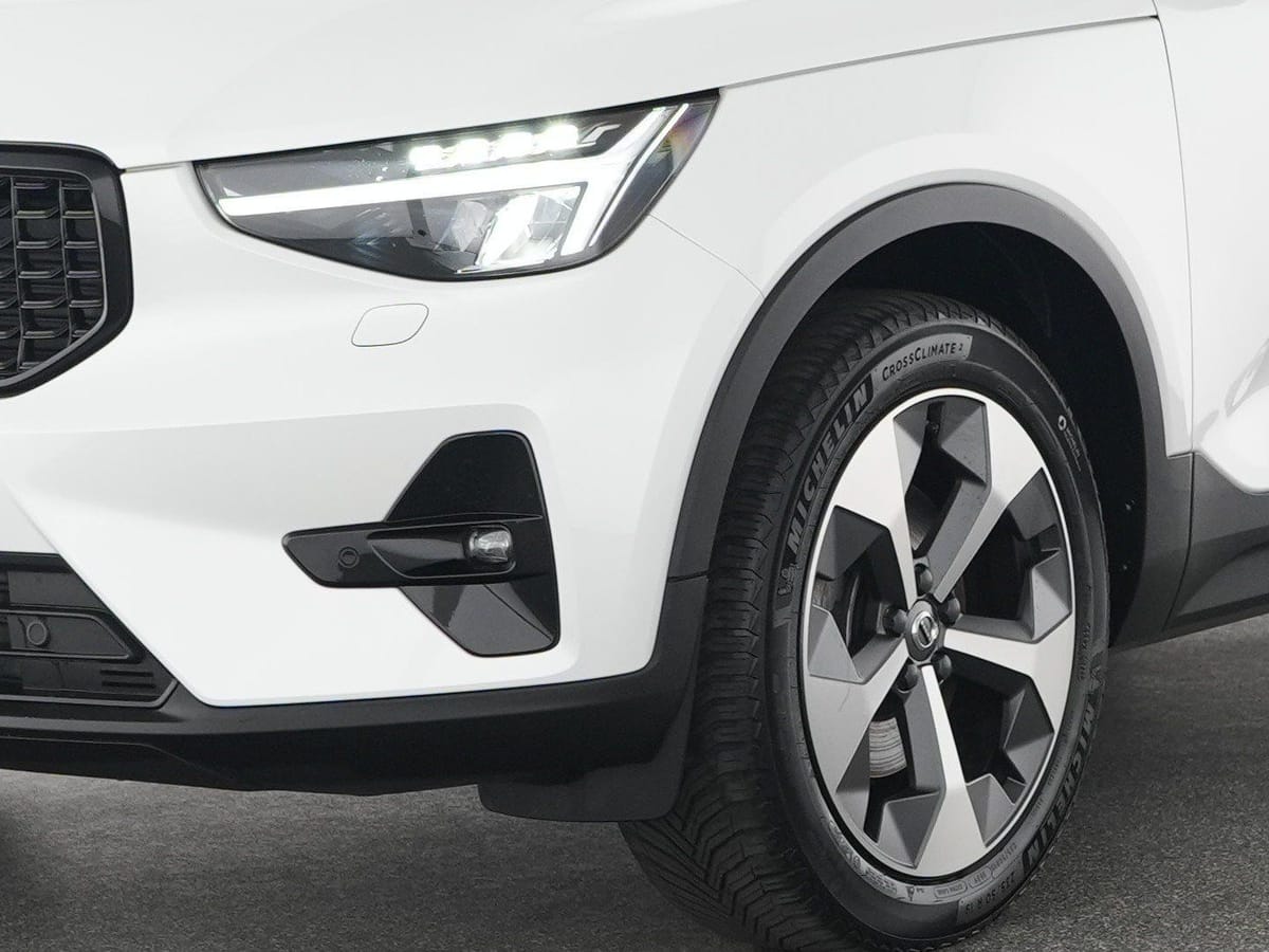 Volvo XC40 B4 Plus Dark AHK ALARM 19 H&K-SOUND foto 9