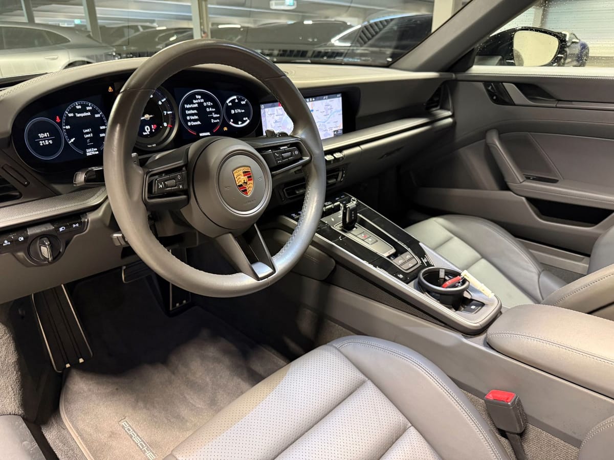 Porsche 992 (911) Carrera Cabrio | Surround View | foto 12