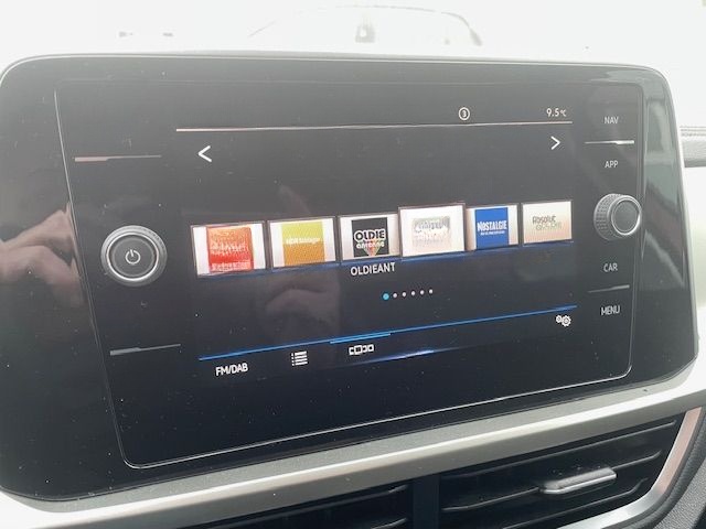 Volkswagen T-Roc Move 1.5 TSI Navi digitales Cockpit LED Ap foto 14
