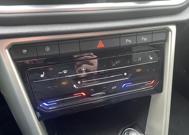 Volkswagen T-Roc Move 1.5 TSI Navi digitales Cockpit LED Ap foto 15