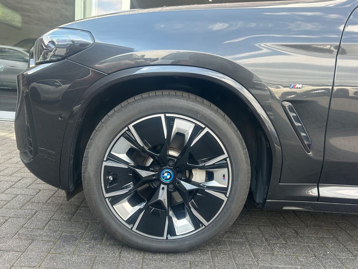 BMW iX3 M Sport Impressive PANO LASER h&k ACC AHK 20 foto 14