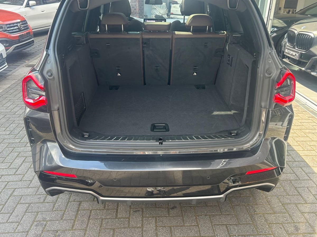 BMW iX3 M Sport Impressive PANO LASER h&k ACC AHK 20 foto 18