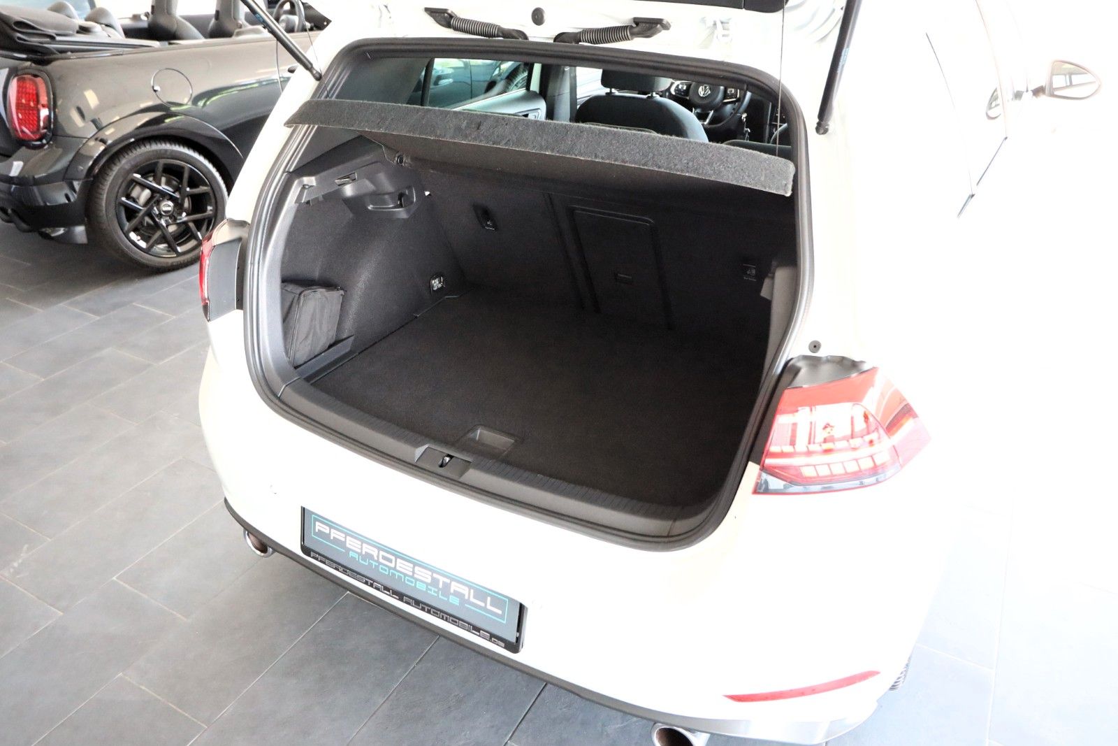 Volkswagen Golf VII Lim. 2.0 TSI GTI Performance ACC PDC foto 9
