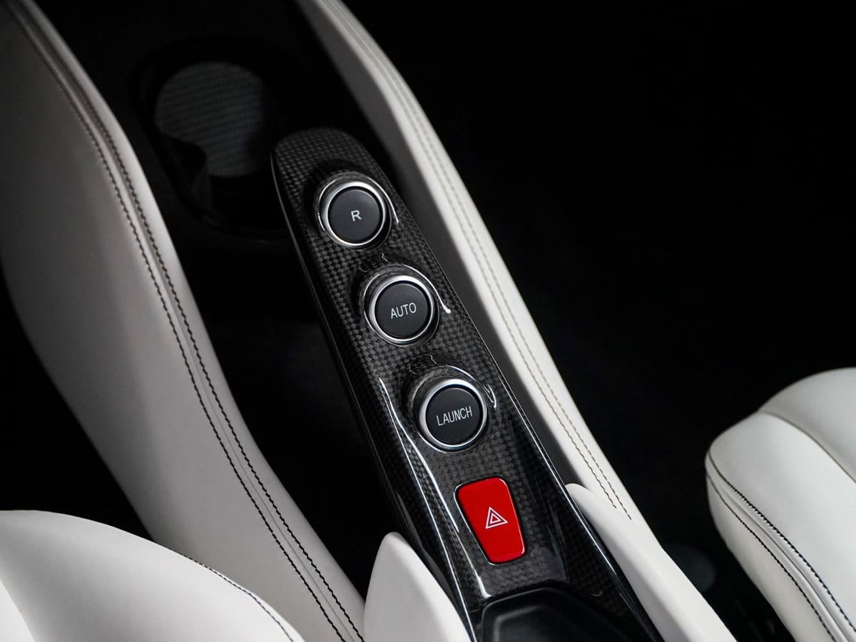 Ferrari F8 Spider DCT Carbon foto 19